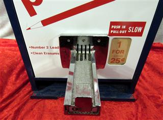 ADJUSTABLE VTG QUALITY PENCILS COIN OPERATED .25 CENT SCHOOL VENDING MACHINE
